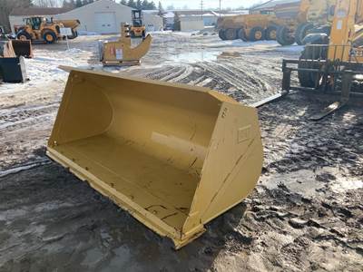 Caterpillar 111" PIN ON BUCKET FOR CAT 914K Bucket