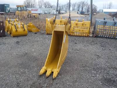 Caterpillar 18" Bucket 318,320,321 323 B linkage Bucket