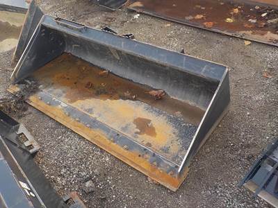 Caterpillar 74" SKID STEER BUCKET Bucket