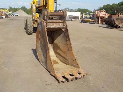 Central Fabricators 30" JD350 380G Bucket