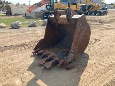 EACO 60" EACO BUCKET FOR LX330/350 Bucket