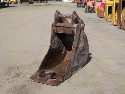 Geith 24" JD200 210 225 245 Bucket