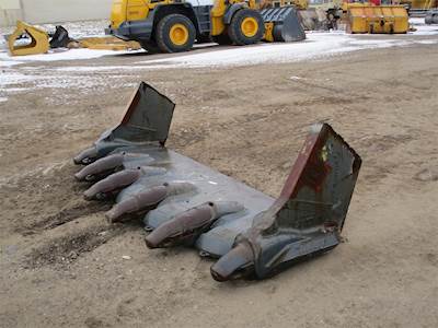 Hensley 113" CUTTING EDGE EX1200 Bucket