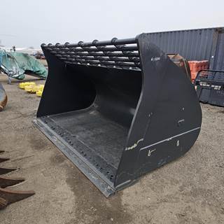 JRB 10 YARD JRB 420 133" WIDE Bucket