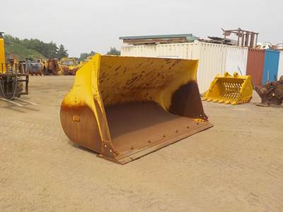 JRB WA475-10 65 YARD 129" PIN ON BUCKET Bucket