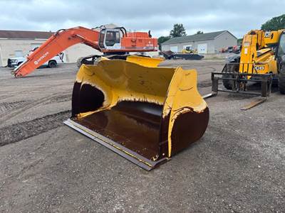 John Deere 120" BUCKET FOR 644P, 744P Bucket