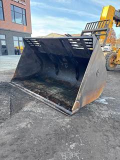 Pemberton 119" BUCKET FOR JD 644 Bucket