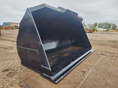 Rockland 135" 8.1 YARD ZW370 Bucket