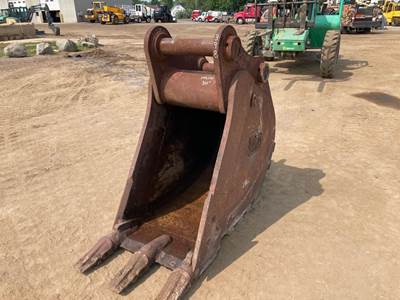 Rockland 30" GP BUCKET VOLVO EC330/360/380 Bucket