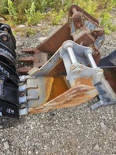 Strickland 18" ECR58 TB257 Bucket