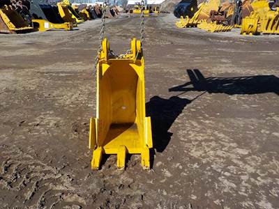 Teran 18" CAT 312 LINKAGE Bucket