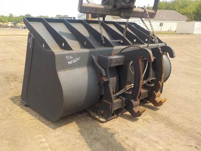 104" IT28 - 924/926/930 Bucket