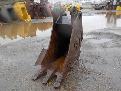 C&P 24" 200 210 225 245 Bucket