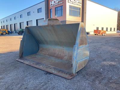 Volvo 131" BUCKET FOR L220E Bucket