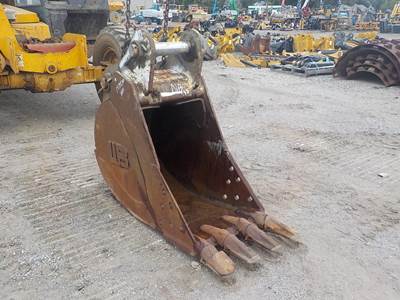 Werk-Brau 24" EX/ZX 200/210/220/225 Bucket