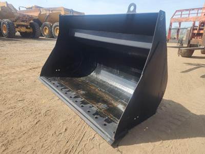 Yanmar 82" MINI LOADER BUCKET Bucket