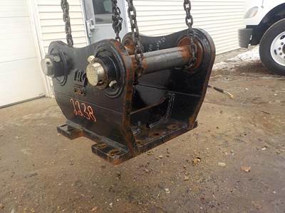 DEERE OR HITACHI MOUNTING BRACKET ZX/EX 230/250/270/290 Hammer