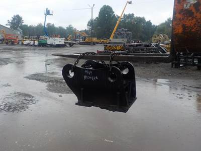 John Deere JD MOUNTING KIT HH135 Hammer