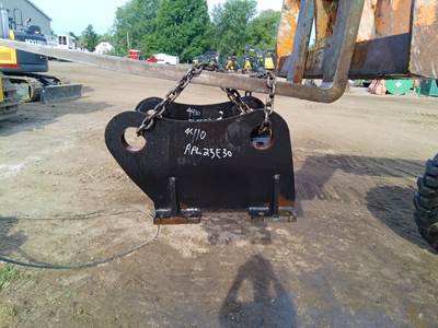 John Deere JD MOUNTING KIT HH135 Hammer