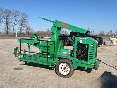 FINN B70TSB-42 Hydroseeder / Straw Blower