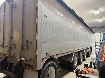 Titan 48ft Five Axle Live Floor Trailer