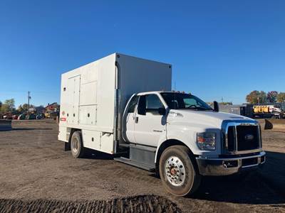 Ford F-750 XLT Mechanic / Service Truck - 6.7L POWER STROKE, 300HP, 10 Speed Allison Tc10 Automatic