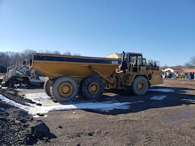 Caterpillar D250E Off-Highway Truck