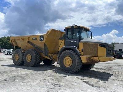 John Deere 410E II Off-Highway Truck