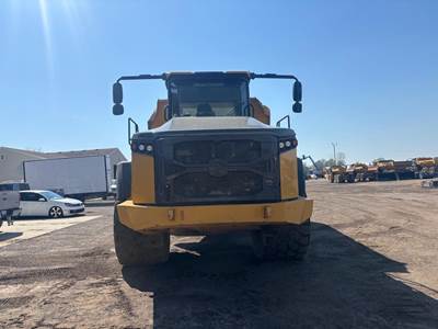 John Deere 460 P-TIER Off-Highway Truck
