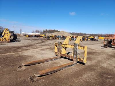 Caterpillar 62" WIDE X 59 1/2" FUSION 924K 926K 926M 930K 930 Rotating Pallet Forks