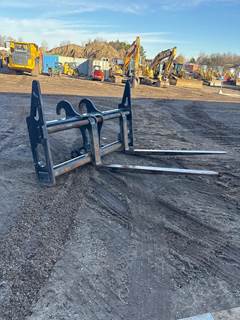 Caterpillar 72" FORKS FOR 938M Rotating Pallet Forks