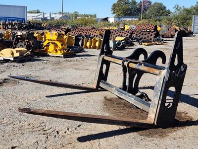 Caterpillar 72" X 98" FORKS 924 930 938M Pallet Fork