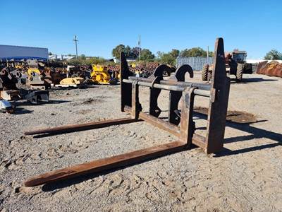 Caterpillar FUSION 72" X 98" FORKS 924 930 938M Pallet Fork