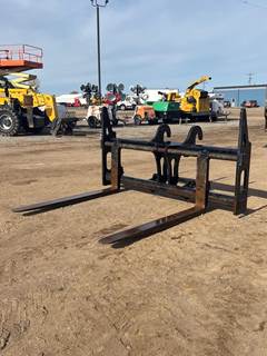 Caterpillar 98" wide x 71" long FUSION 924K 930K 930M 938K Rotating Pallet Forks