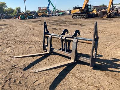 Caterpillar 98" x 59" long Fusion 924 926 930 938 Pallet Fork