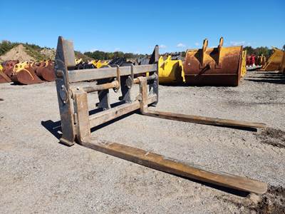 JRB JRB 420 111" WIDE X 94" FORKS Rotating Pallet Forks