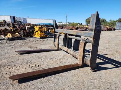 Paladin 418 HOOKUP 111" X 70" LONG Rotating Pallet Forks