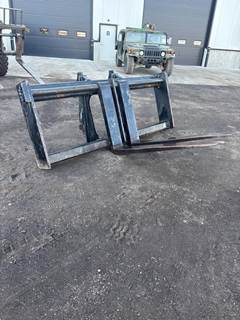 57" LOADER FORKS FOR IH8 Rotating Pallet Forks
