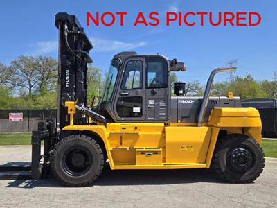 Hyundai 160D-9 Pneumatic Tire Forklift - 35000lb Capacity