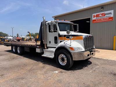 Peterbilt 348 Rollback Tow Truck - Automatic