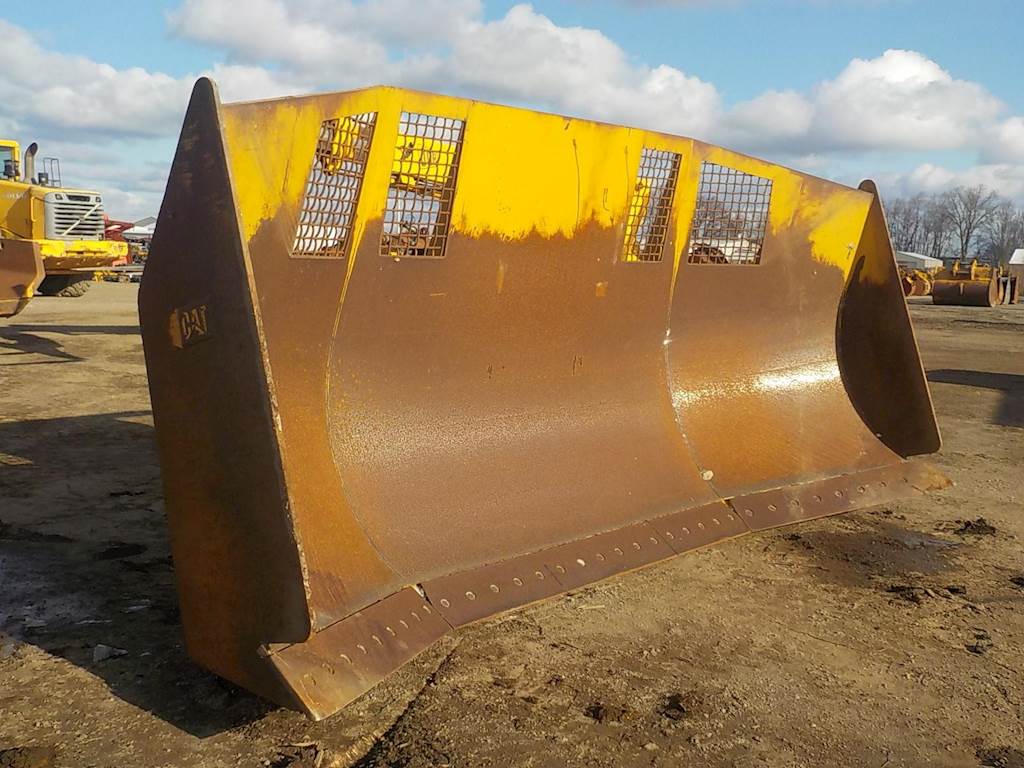 Caterpillar 193" D7E SU Blade For Sale Holland, MI ABL20D100