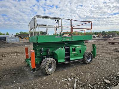 JLG 4394RT Scissor Lift