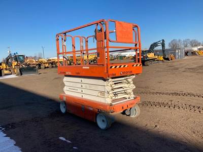 Snorkel S4732E Scissor Lift - 38ft Working Height