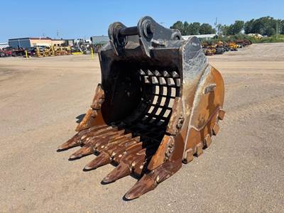 Quest 68" 450 470 SLELETON BUCKET Skeleton Bucket