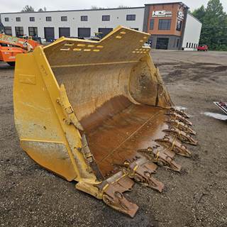 Caterpillar 988K Spade Nose Bucket