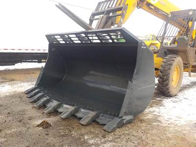 Hyundai 136'' 6.28 YARD HL780 Spade Nose Bucket