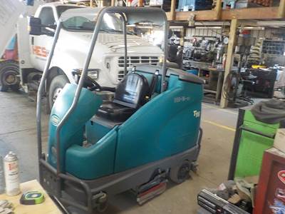 Tennant T16 Sweeper