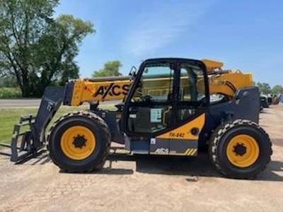 AXCS TH842 Telehandler - 8000lb Capacity, 42ft Lift Height