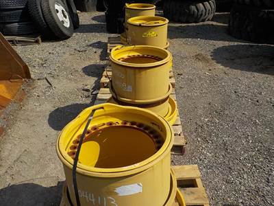 Komatsu WA500-7 Rims Tire & Rim