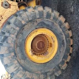 Volvo L220E TIRES AND RIMS Tires